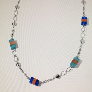 Blue-green chroma wooden, Silvertone necklace